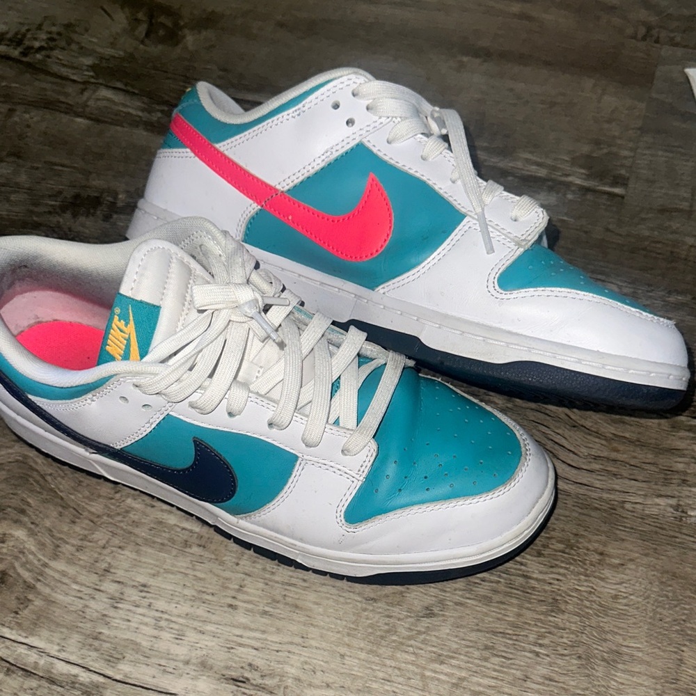 Nike White and Teal Shoes with Pink and Navy Highlights